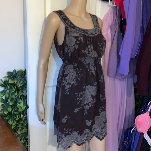 Chocolate scoop neck mini dress with embroidered detail S M L - Picture 6 of 12